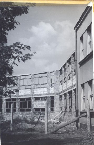 1972.10 rozbudowa szkoły`