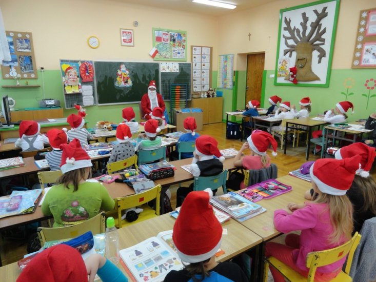 Święty Mikołaj z wizytą u uczniów klasy Id
